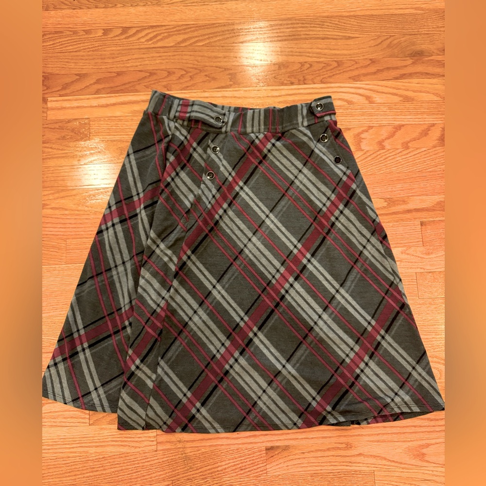 Women’s XL wool blend skirt; great condition